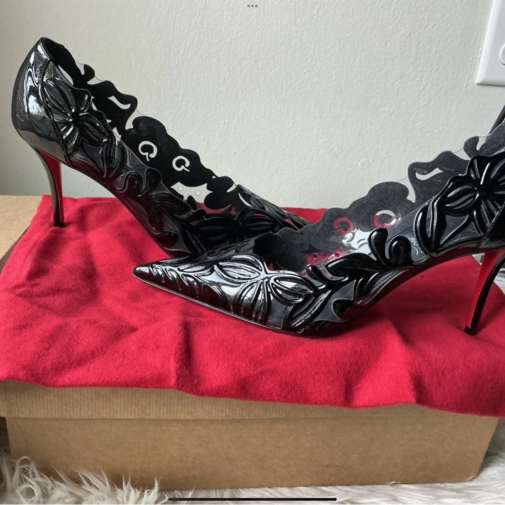 Christian Louboutin heelsEUR 37.5